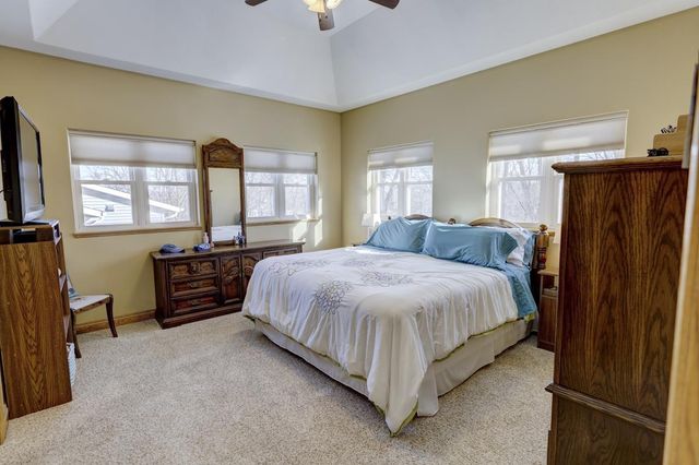 315 Creekside Court, Watertown, WI 53098