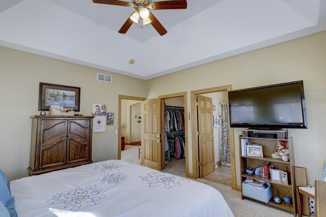 315 Creekside Court, Watertown, WI 53098