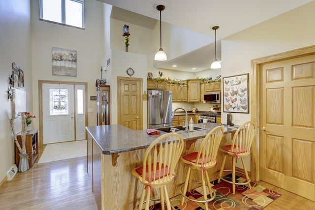 315 Creekside Court, Watertown, WI 53098