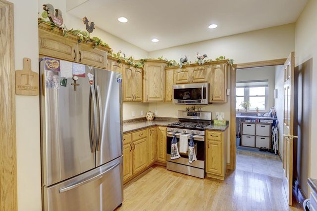 315 Creekside Court, Watertown, WI 53098