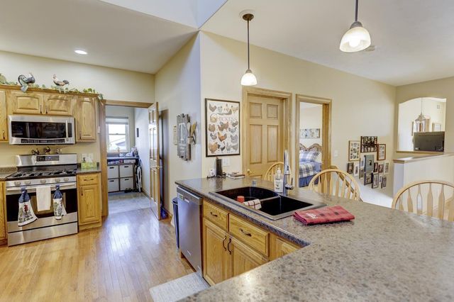 315 Creekside Court, Watertown, WI 53098
