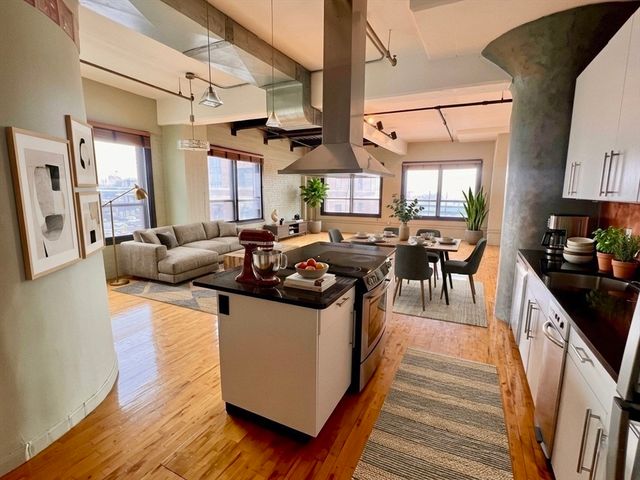 210 Lincoln Street 304, Boston, MA 02111