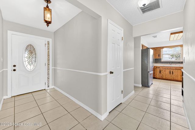 1081 Sunswept Road NE, Palm Bay, FL 32905