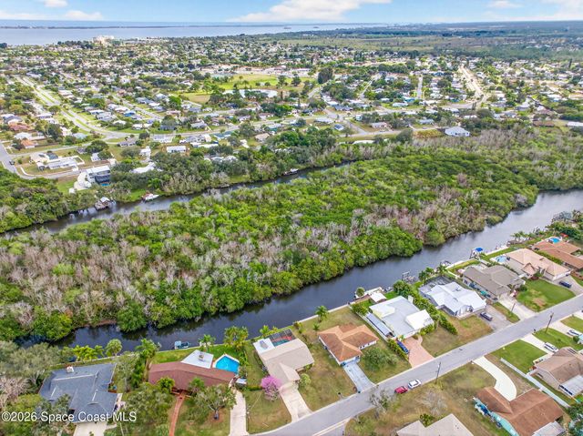 1081 Sunswept Road NE, Palm Bay, FL 32905