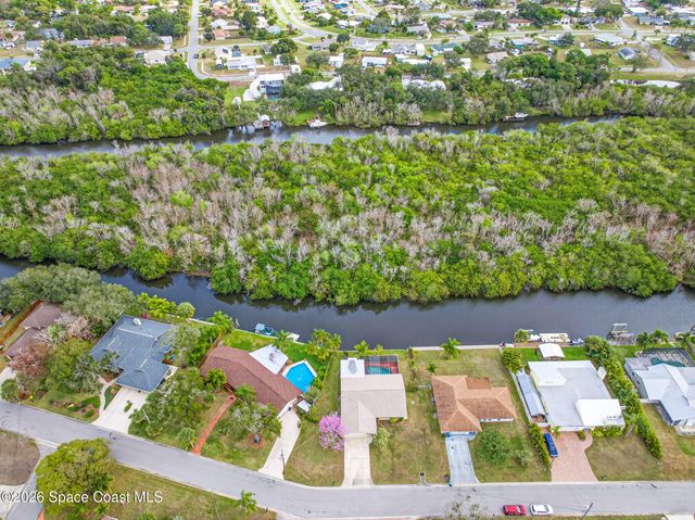 1081 Sunswept Road NE, Palm Bay, FL 32905