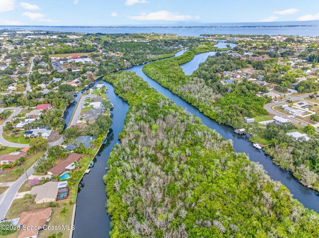 1081 Sunswept Road NE, Palm Bay, FL 32905