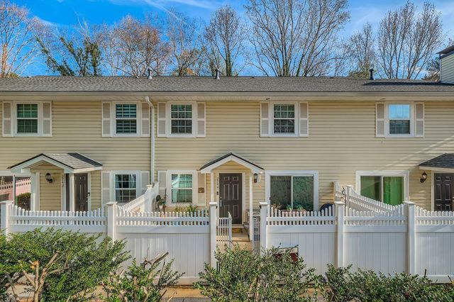 2744 St Augustine SE Trail, Marietta, GA 30067