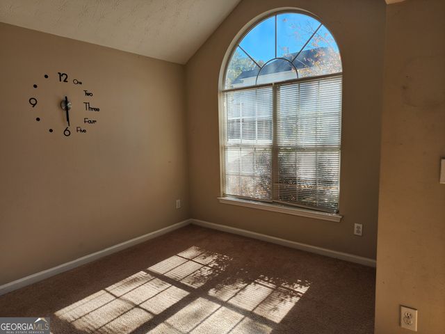 2816 Two Lake Circle, College Park, GA 30349