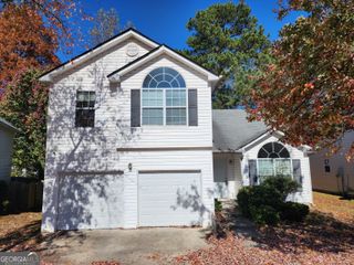 2816 Two Lake Circle, College Park, GA 30349