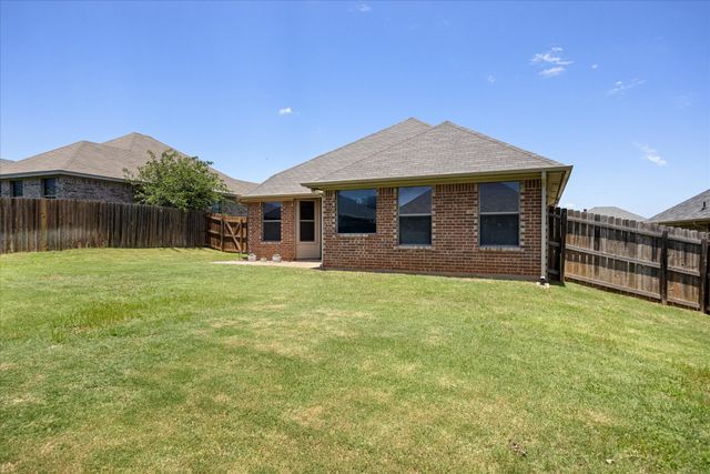 1025 Inverness Drive, Weatherford, TX 76086