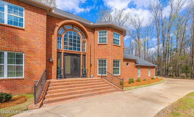 2 Atlanta Cove, Clinton, MS 39056