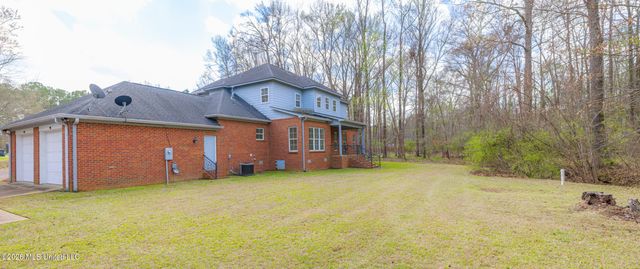 2 Atlanta Cove, Clinton, MS 39056