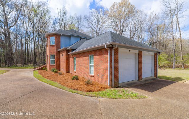 2 Atlanta Cove, Clinton, MS 39056