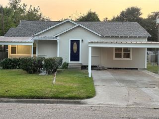 311 3rd Street N, Texas City, TX 77590