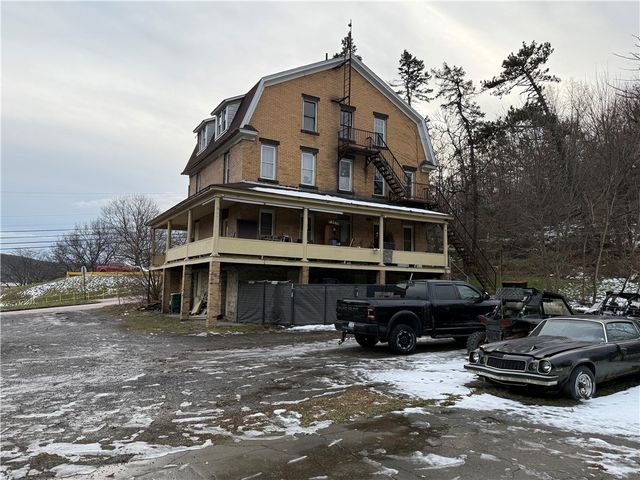 501 Bessemer Ave, Twp Of But Sw, PA 16045