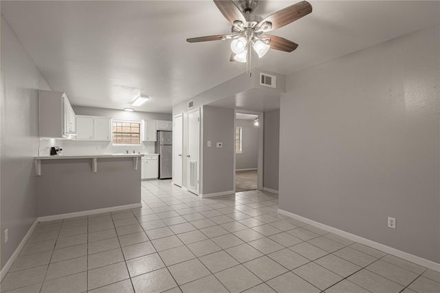 600 Palm Street 10, Huntsville, TX 77340