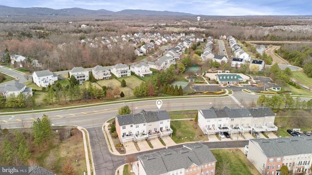 15918 MACKENZIE MANOR DR, Haymarket, VA 20169