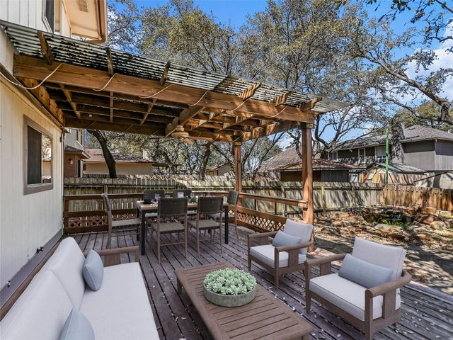716 Shiny Rock DR, Austin, TX 78748