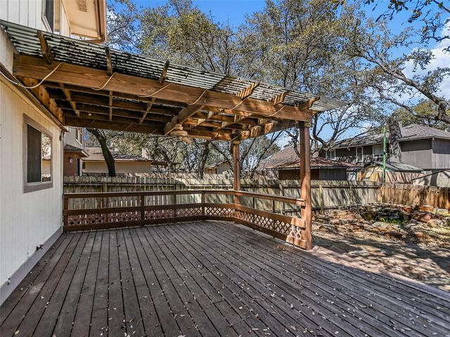 716 Shiny Rock DR, Austin, TX 78748