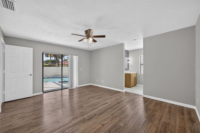 8052 S CADIZ COURT, Orlando, FL 32836