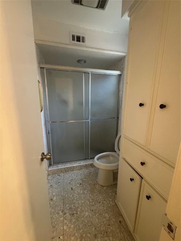 7838 Vickijohn Drive, Houston, TX 77071