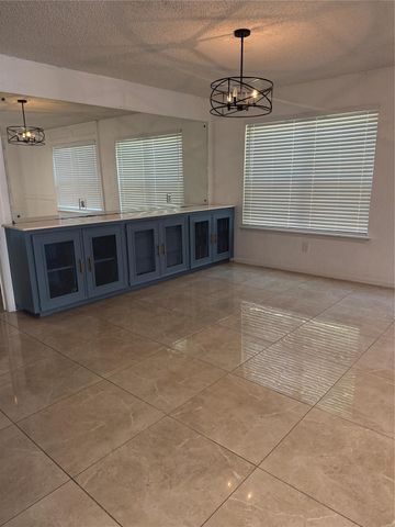 7838 Vickijohn Drive, Houston, TX 77071