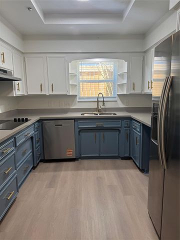 7838 Vickijohn Drive, Houston, TX 77071