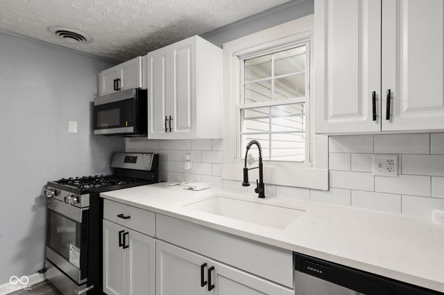 2207 Albany Street, Indianapolis, IN 46203