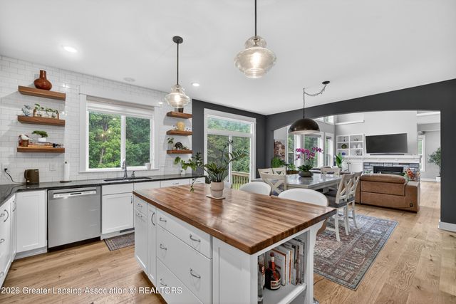 2240 Cider Mill Drive, East Lansing, MI 48823