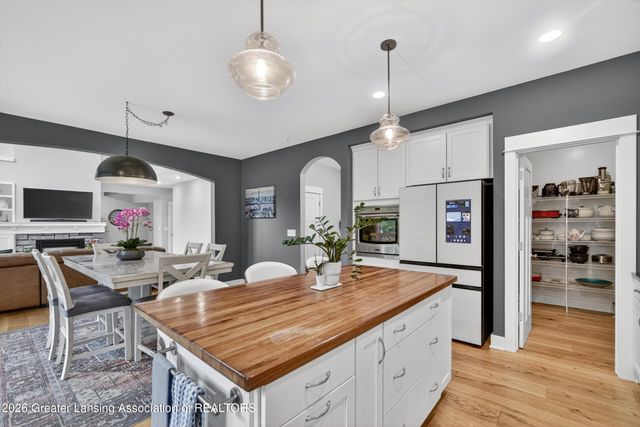 2240 Cider Mill Drive, East Lansing, MI 48823