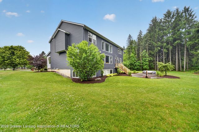 2240 Cider Mill Drive, East Lansing, MI 48823