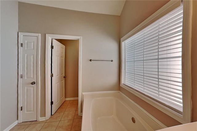 6260 Vinings Vintage Drive, Mableton, GA 30126