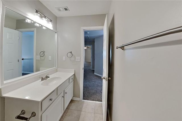 6260 Vinings Vintage Drive, Mableton, GA 30126