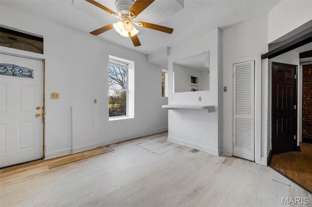 1408 E Linton Avenue, St Louis, MO 63107