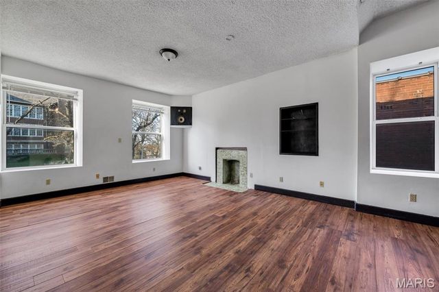 1408 E Linton Avenue, St Louis, MO 63107