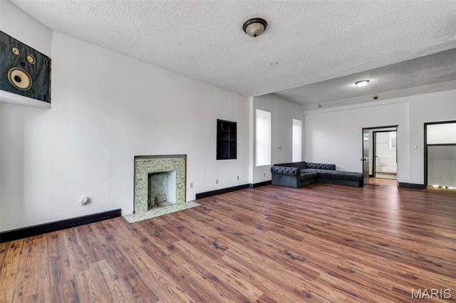 1408 E Linton Avenue, St Louis, MO 63107