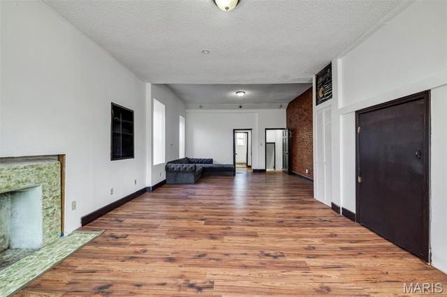 1408 E Linton Avenue, St Louis, MO 63107