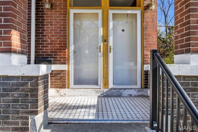 1408 E Linton Avenue, St Louis, MO 63107