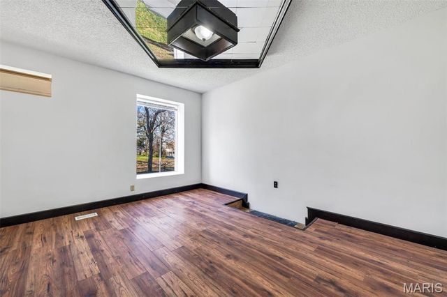 1408 E Linton Avenue, St Louis, MO 63107