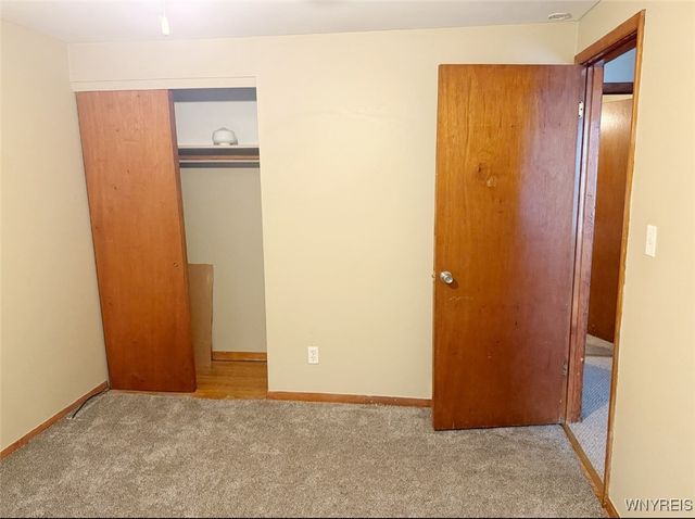 21 Yorktown Road, Cheektowaga, NY 14225