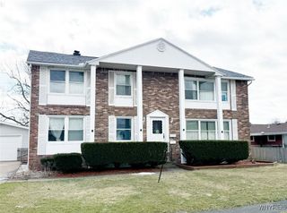 21 Yorktown Road, Cheektowaga, NY 14225