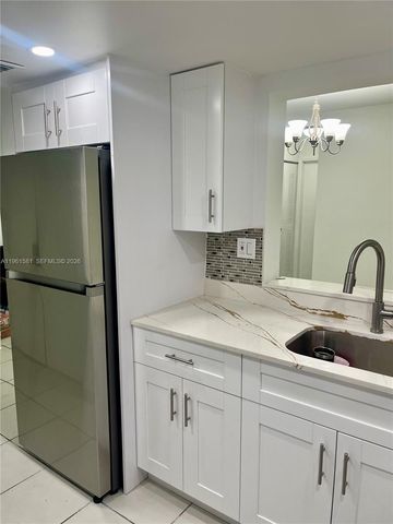 11800 SW 18th St 307-4, Miami, FL 33175