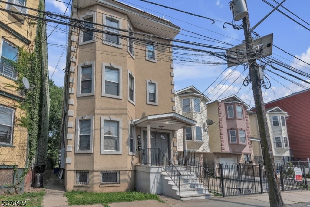 534 S 11th St, Newark City, NJ 07103