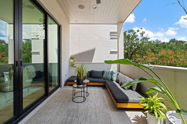 2622 Greenbriar Drive, Houston, TX 77098