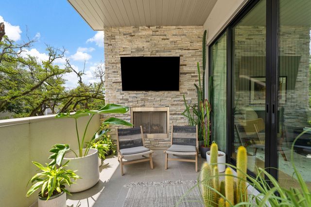 2622 Greenbriar Drive, Houston, TX 77098
