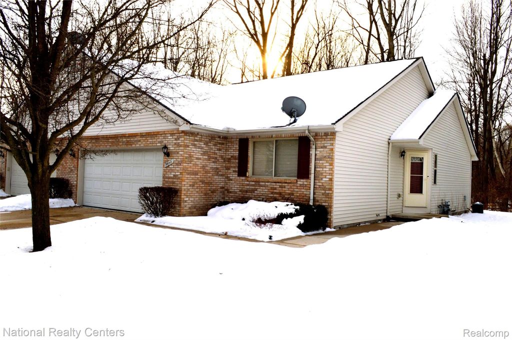 9642 Nook Road 7, Clay Township, MI 48001