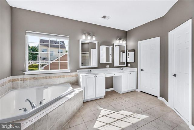 12136 CYPRESS SPRING RD, Clarksburg, MD 20871