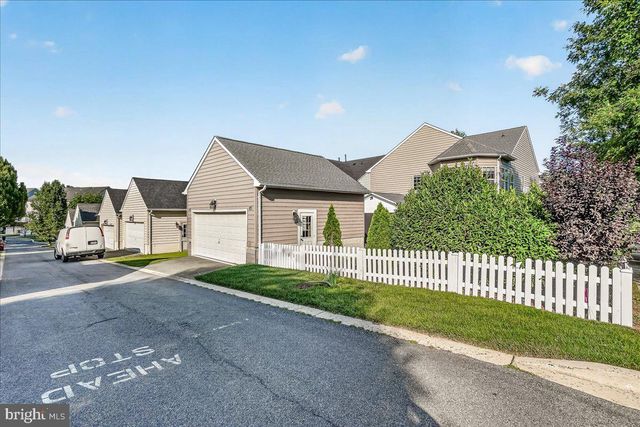 12136 CYPRESS SPRING RD, Clarksburg, MD 20871