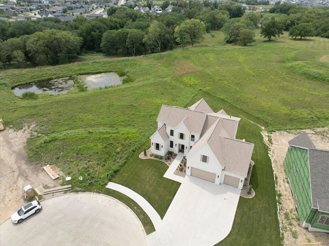 18238 Baxter Place, Clive, IA 50325