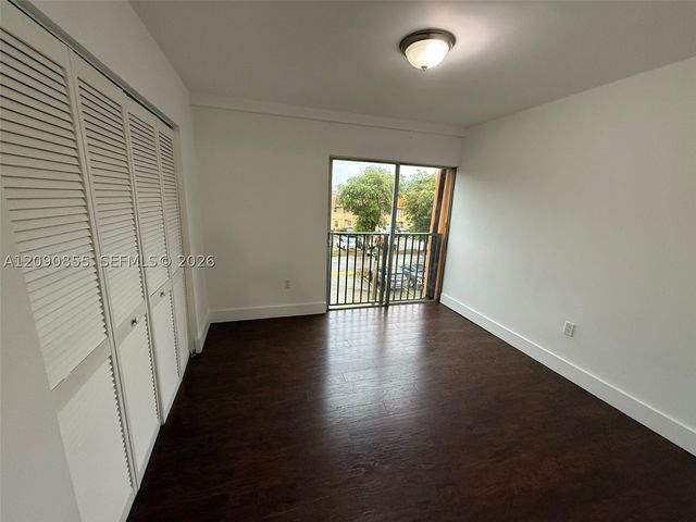 231 NW 109th Ave 209, Miami, FL 33172